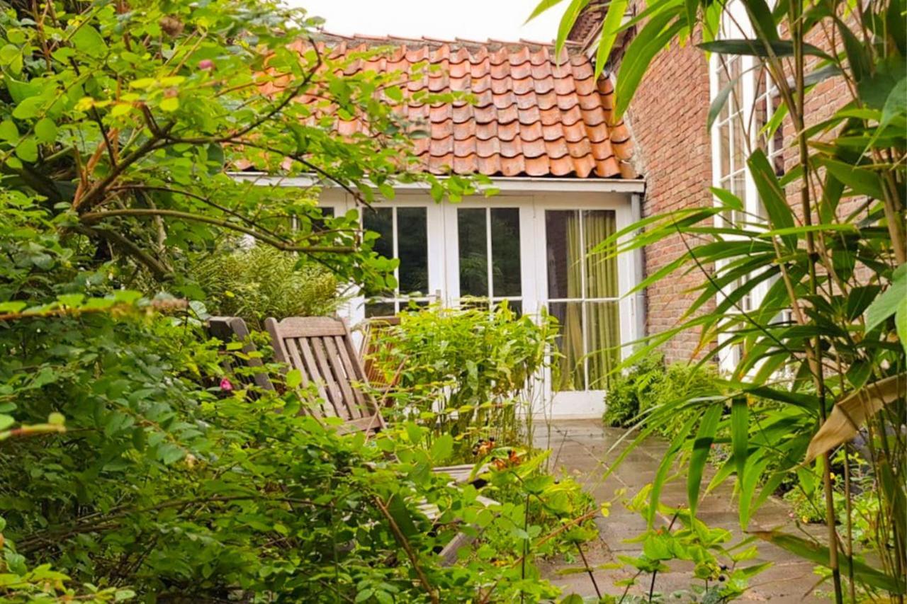 Rustic Retreat: Fireplace, Bbq, + Forest Access Burgh-Haamstede Esterno foto