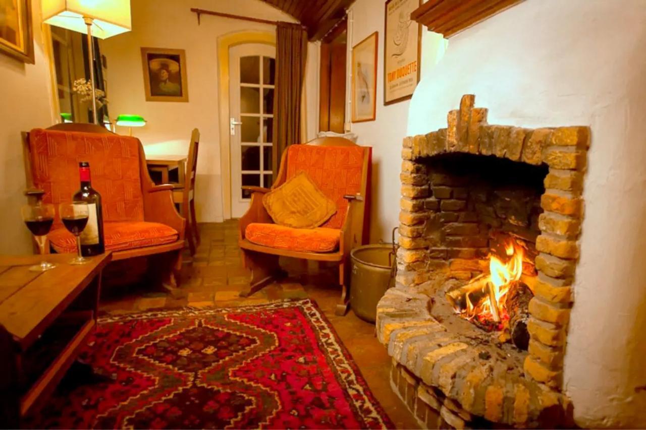 Rustic Retreat: Fireplace, Bbq, + Forest Access Burgh-Haamstede Esterno foto