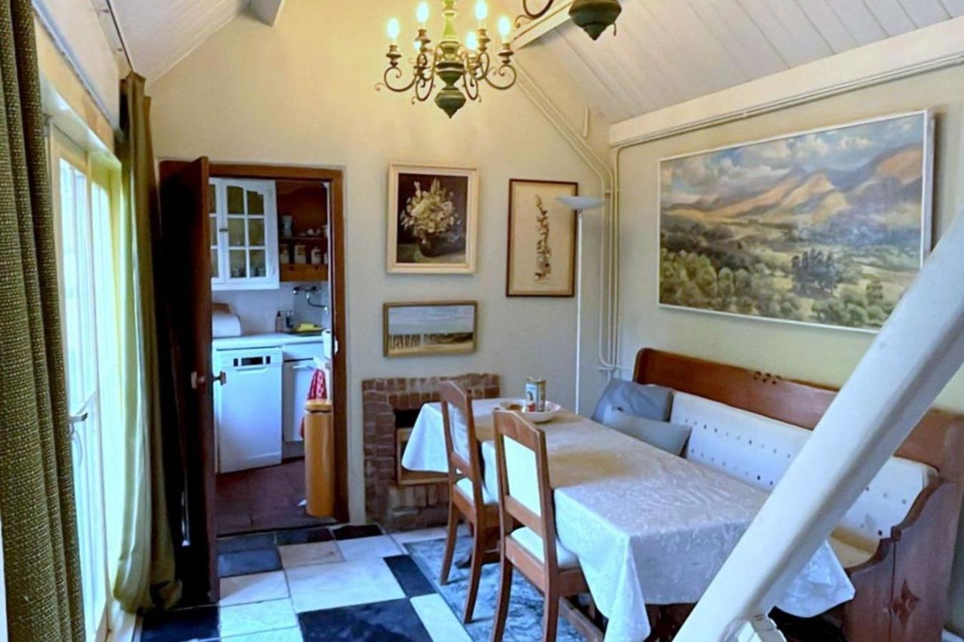 Rustic Retreat: Fireplace, Bbq, + Forest Access Burgh-Haamstede Esterno foto