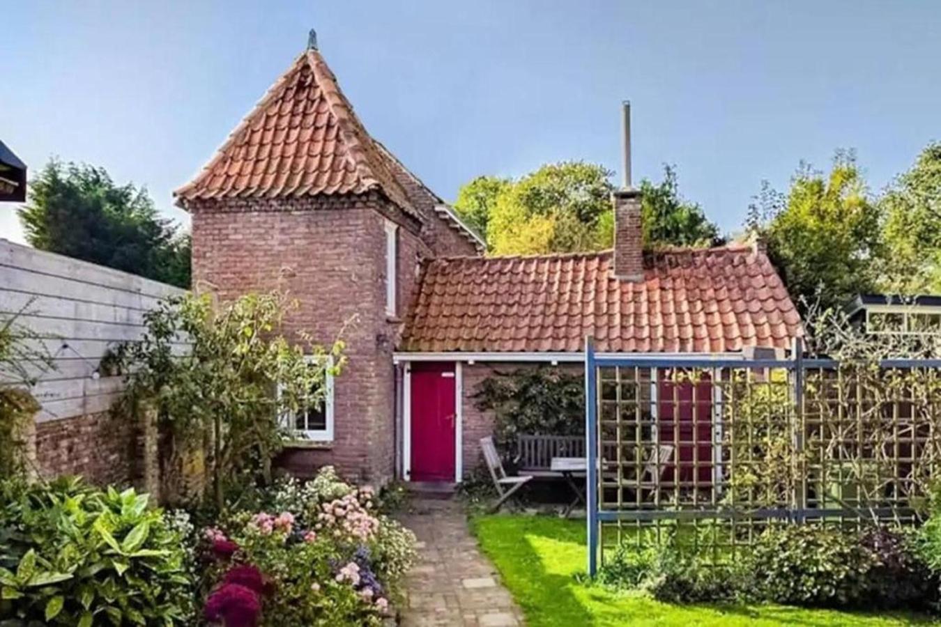 Rustic Retreat: Fireplace, Bbq, + Forest Access Burgh-Haamstede Esterno foto